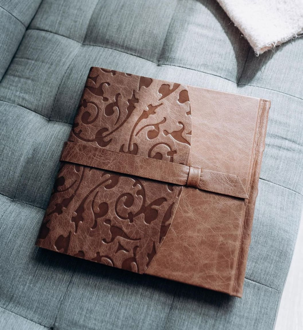 Классическая печать, кожаная обложка. Свадебный и Семейный фотограф в Минске Сергей Ильин