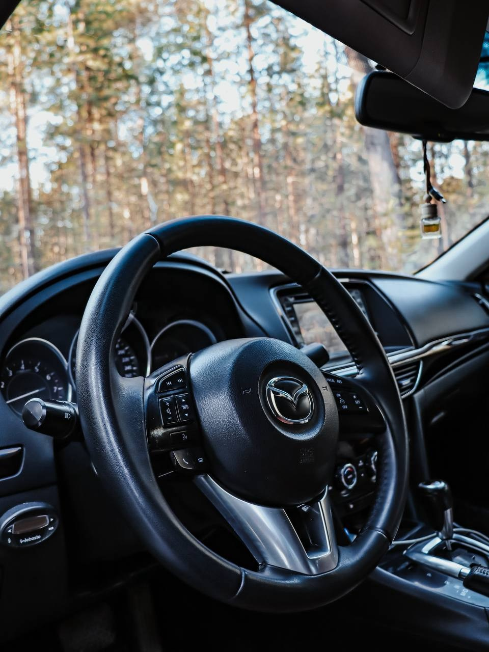 Фотосессия «Тандем инь‑ян: Mazda & Lexus». Душевный фотограф в Ноябрьске