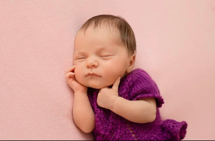 Первая фотосессия Дианы. Фотограф новорожденных Химки, Красногорск, Мытищи и Москва Елена Третьяк