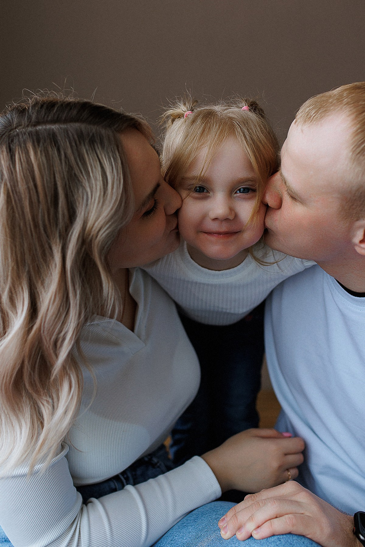 Семейная съемка в студии. Фотограф Носова Марина