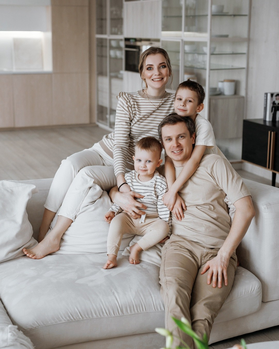 Семейная фотосессия в СПб. Семейный фотограф Карина Маффи