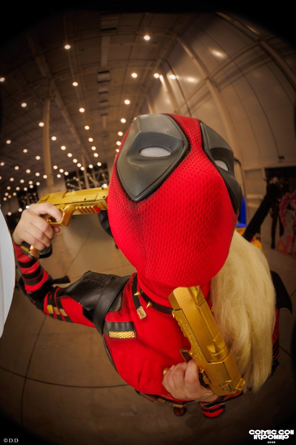 Comic Con Игромир 2025. Различные мероприятия и просто фотографии людей