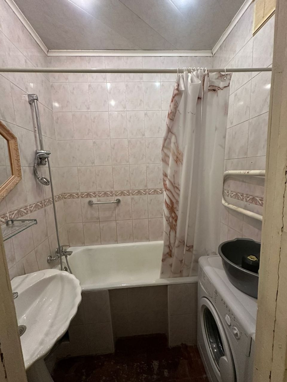 Кутуза Флиппинг, 54 м. Главная