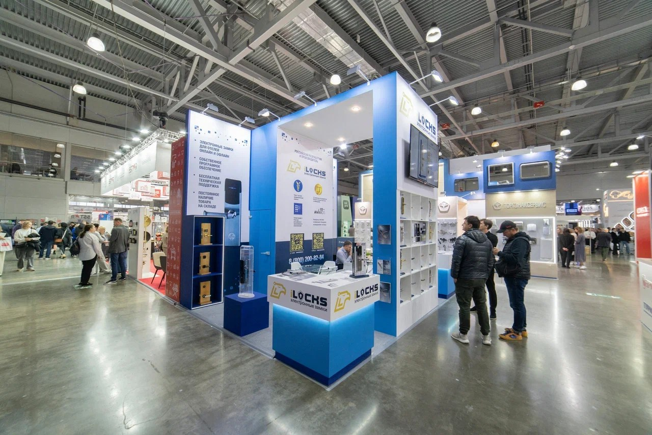 Выставочные стенды. Профессиональный портретный фотограф в Москве Владимир Глаголев