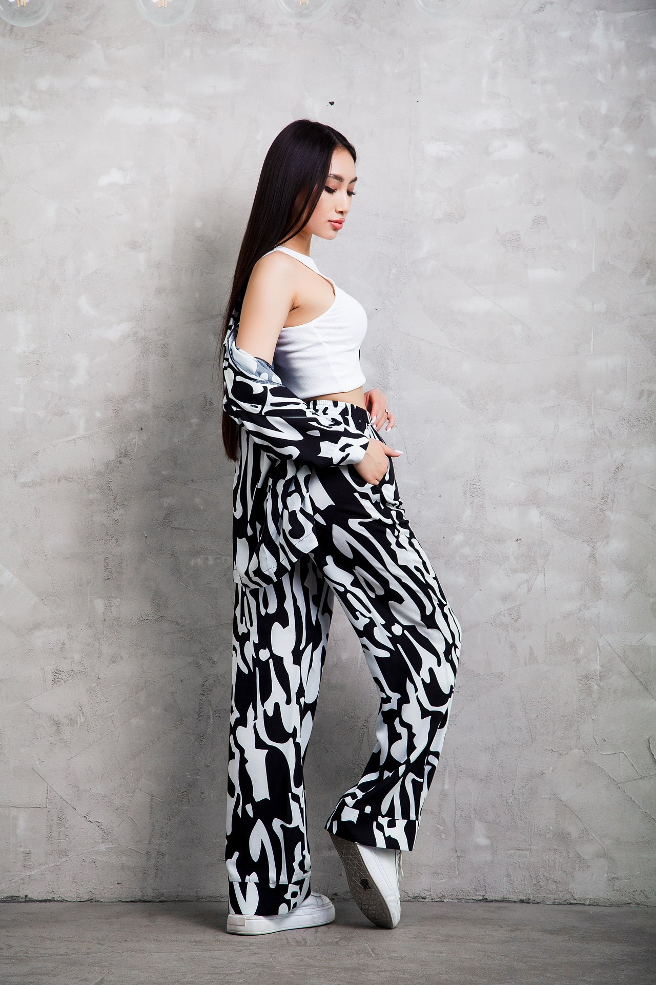 Реклама женской одежды. Натан Супервайзер по Продакшену