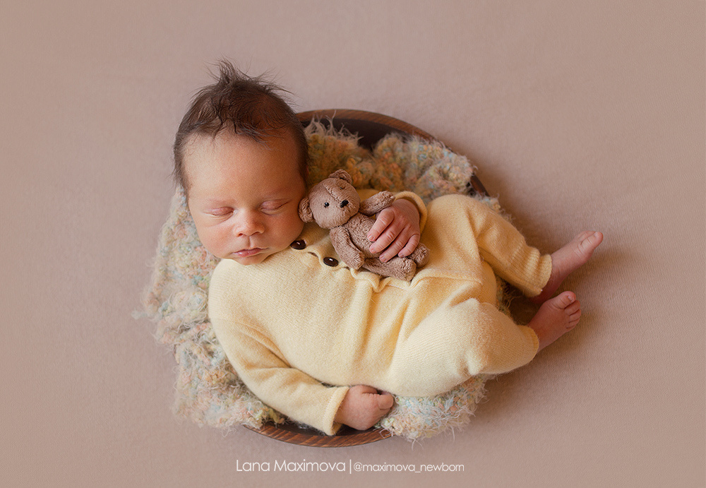 Фотосессия новорождённого. Фотограф новорождённых малышей и детский фотограф В Казани Лана Максим