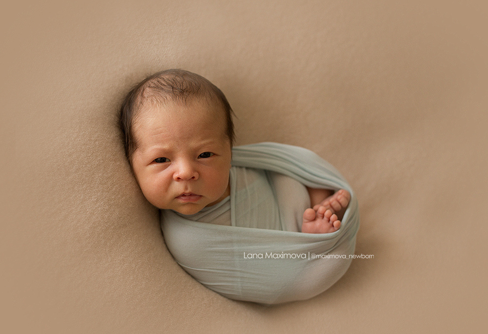 Фотосессия новорождённого. Фотограф новорождённых малышей и детский фотограф В Казани Лана Максим