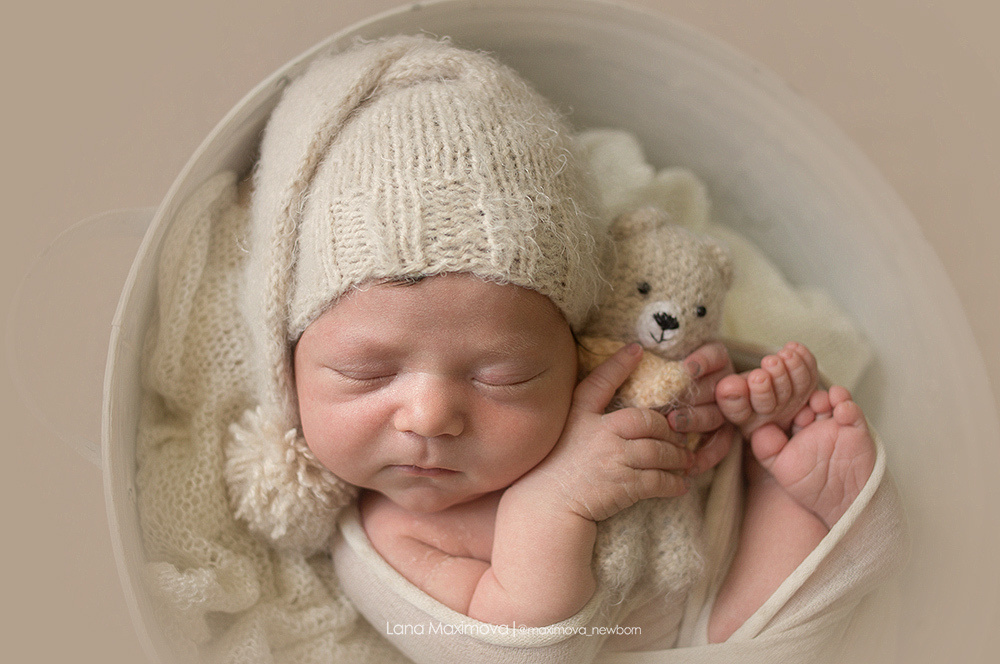 Фотосессия новорождённого. Фотограф новорождённых малышей и детский фотограф В Казани Лана Максим