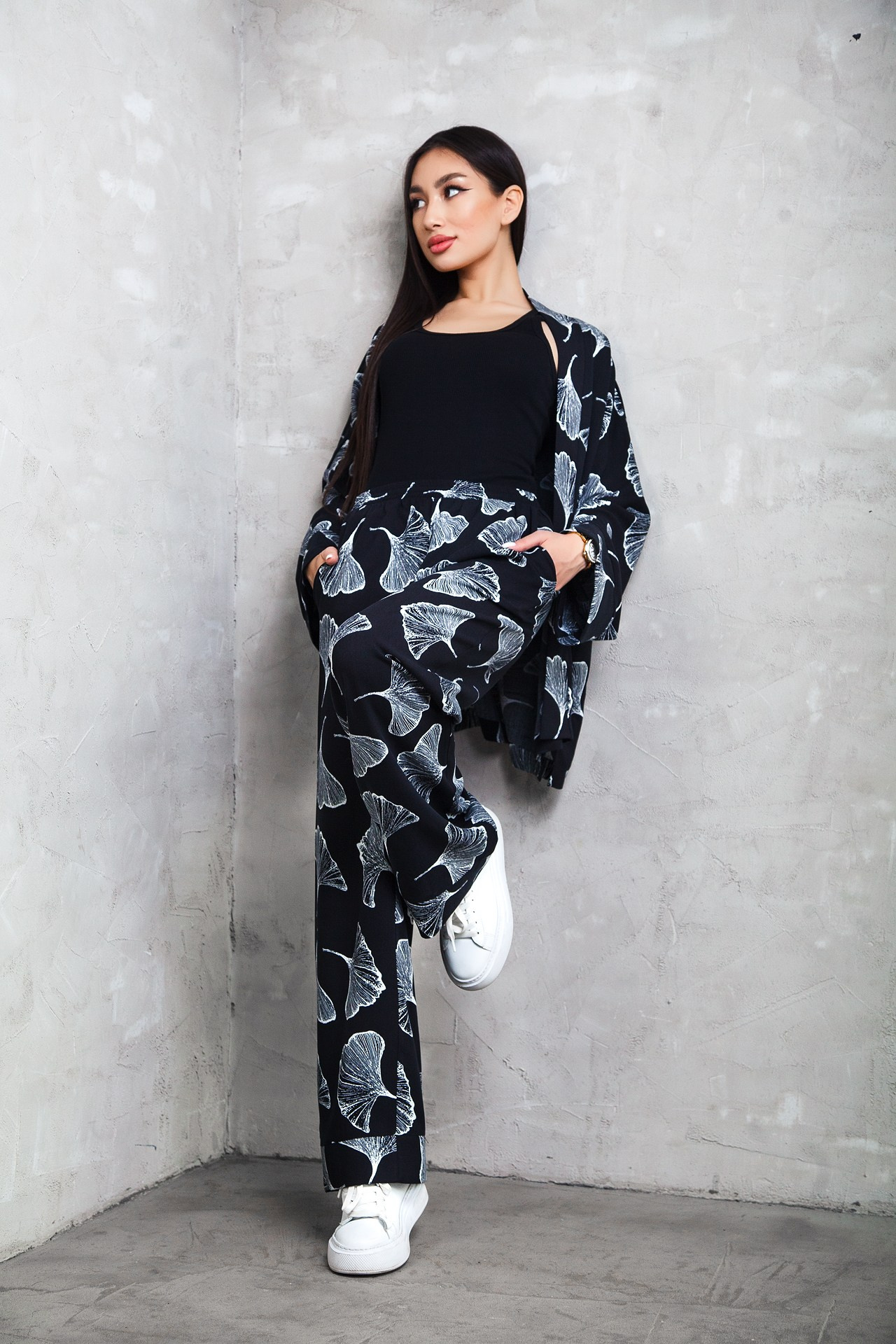 Реклама женской одежды. Натан Супервайзер по Продакшену