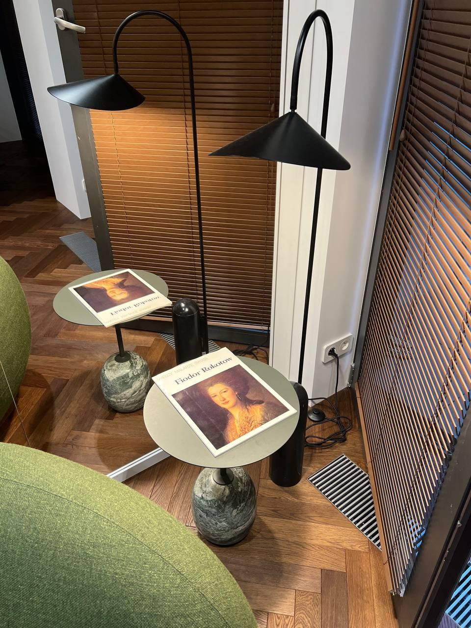 Реализация Zajęcia. MIRRO STUDIO Дизайн интерьера и реализация под ключ Варшава