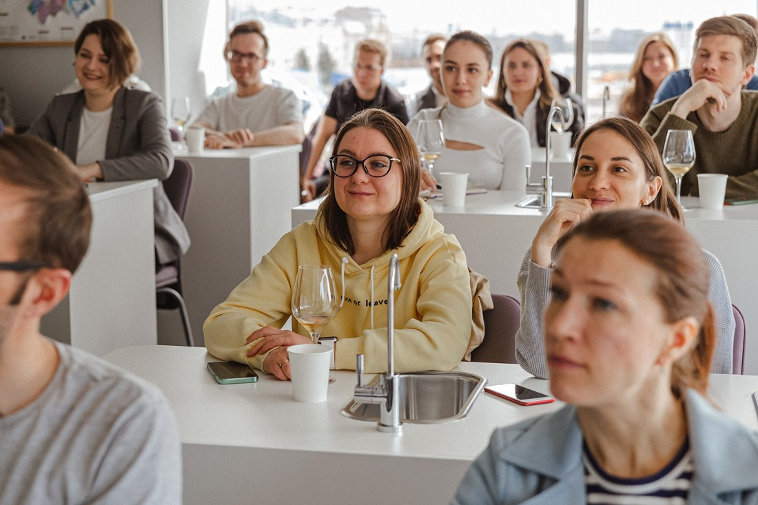 Репортажная и контент съемка. Портретный и Семейный фотограф в Санкт-Петербурге Rocket Alice