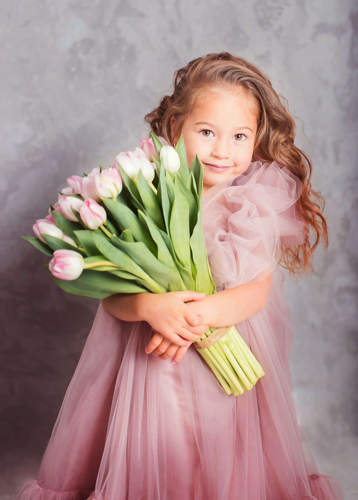 אביב. צלם ואמן ילדים ומשפחה