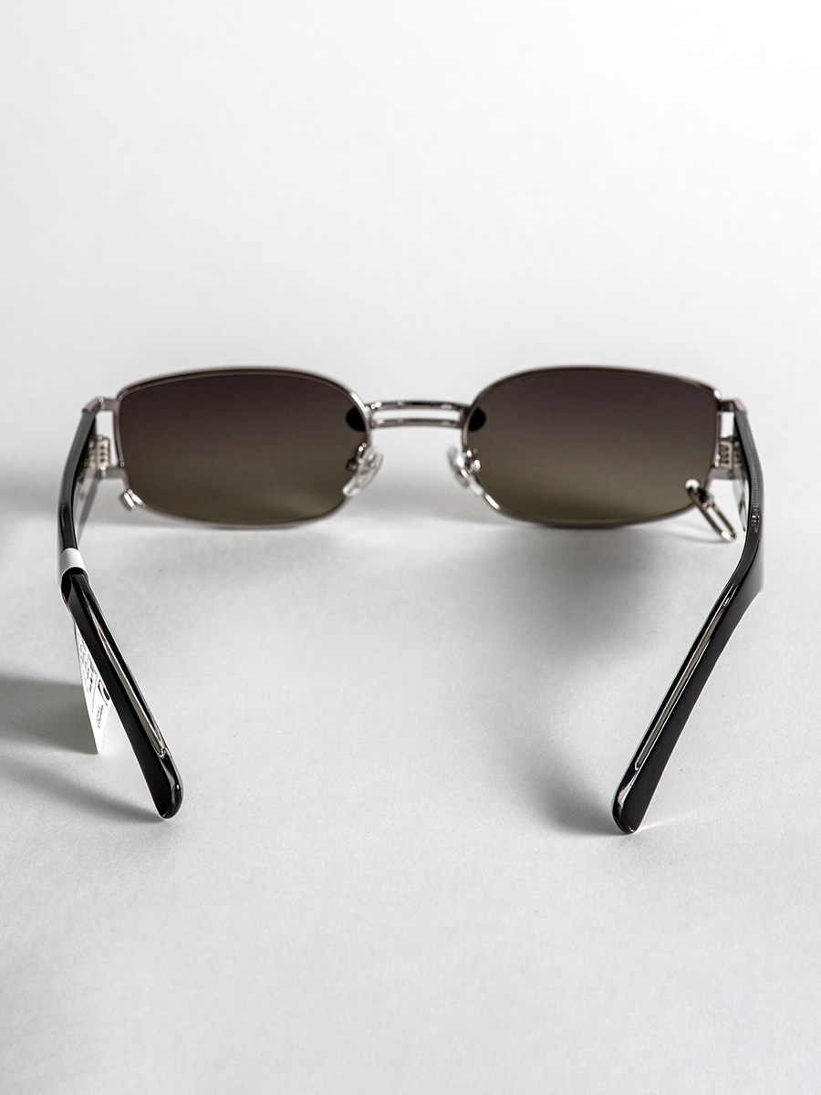 Съемка солнцезащитных очков. Фотограф в Санкт-Петербурге