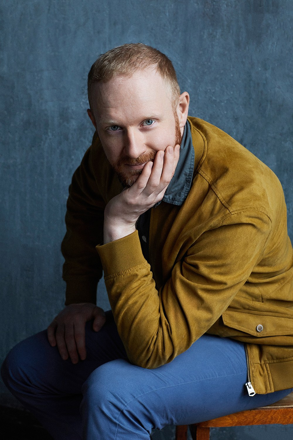 Мужские фотосессии в студии и на улице: художественные, для соцсетей, аватаров, сайтов знакомств. Фотограф Полина Завельская