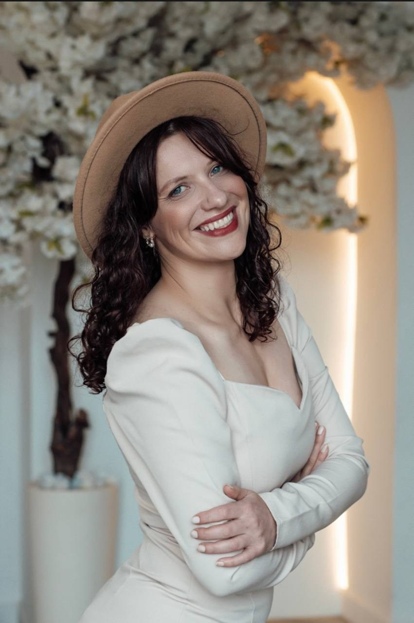 Ведущая СПБ Надежда Кожина