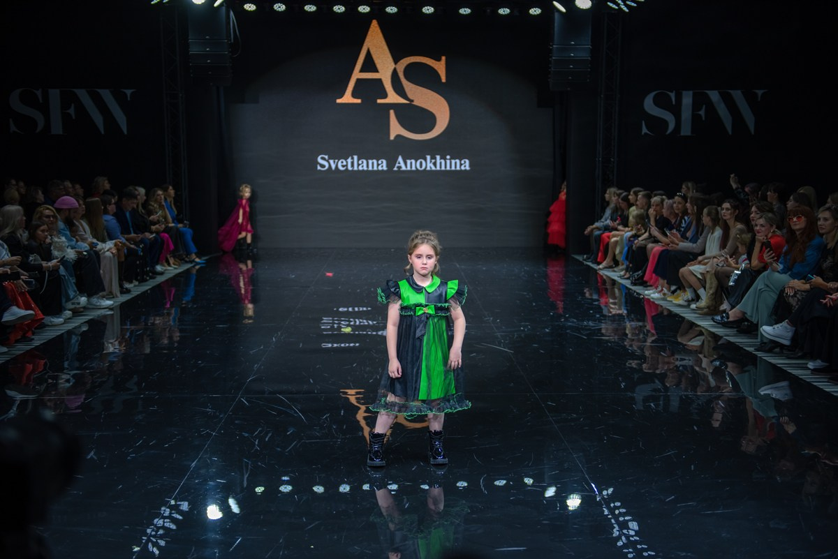 SochiFashionWeek2024 дизайнер Анохина Светлана. Семейный и коммерческий фотограф в Сочи Александр Бодунов
