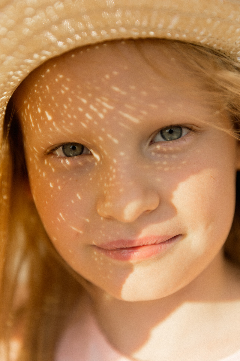 Mother and daughters photo shoot. Контент фотограф для личного бренда