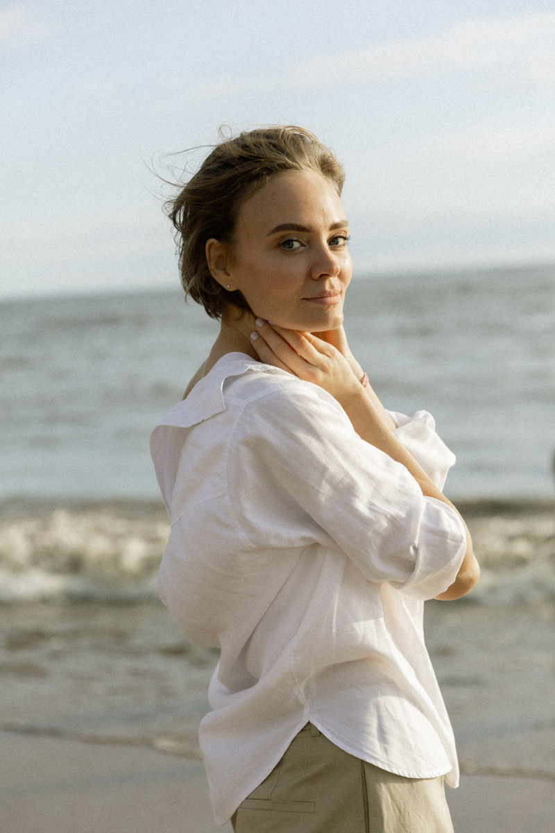 Mother and daughters photo shoot. Контент фотограф для личного бренда