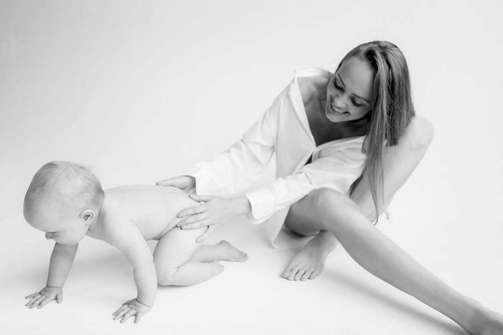 Studio family photography. Контент фотограф для личного бренда