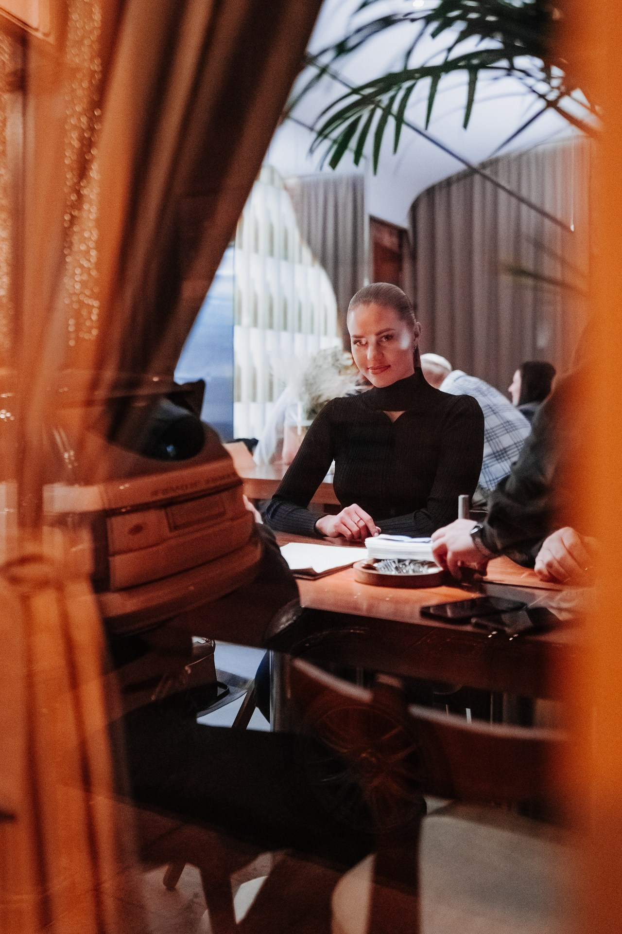 Вечер в ресторане СОН. Фотограф Перминов Никита СПБ