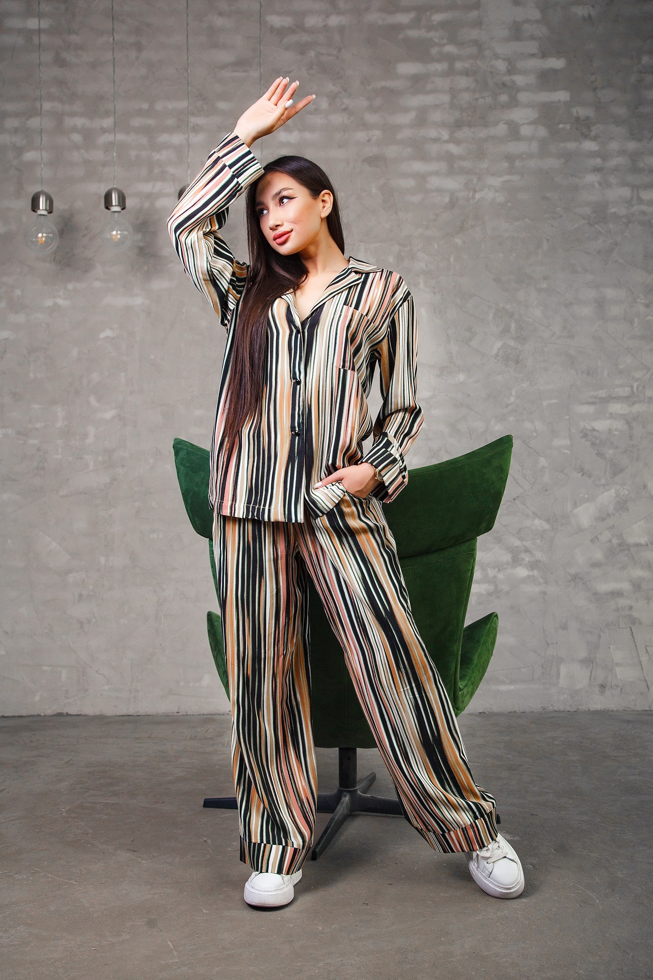 Реклама женской одежды. Натан Супервайзер по Продакшену