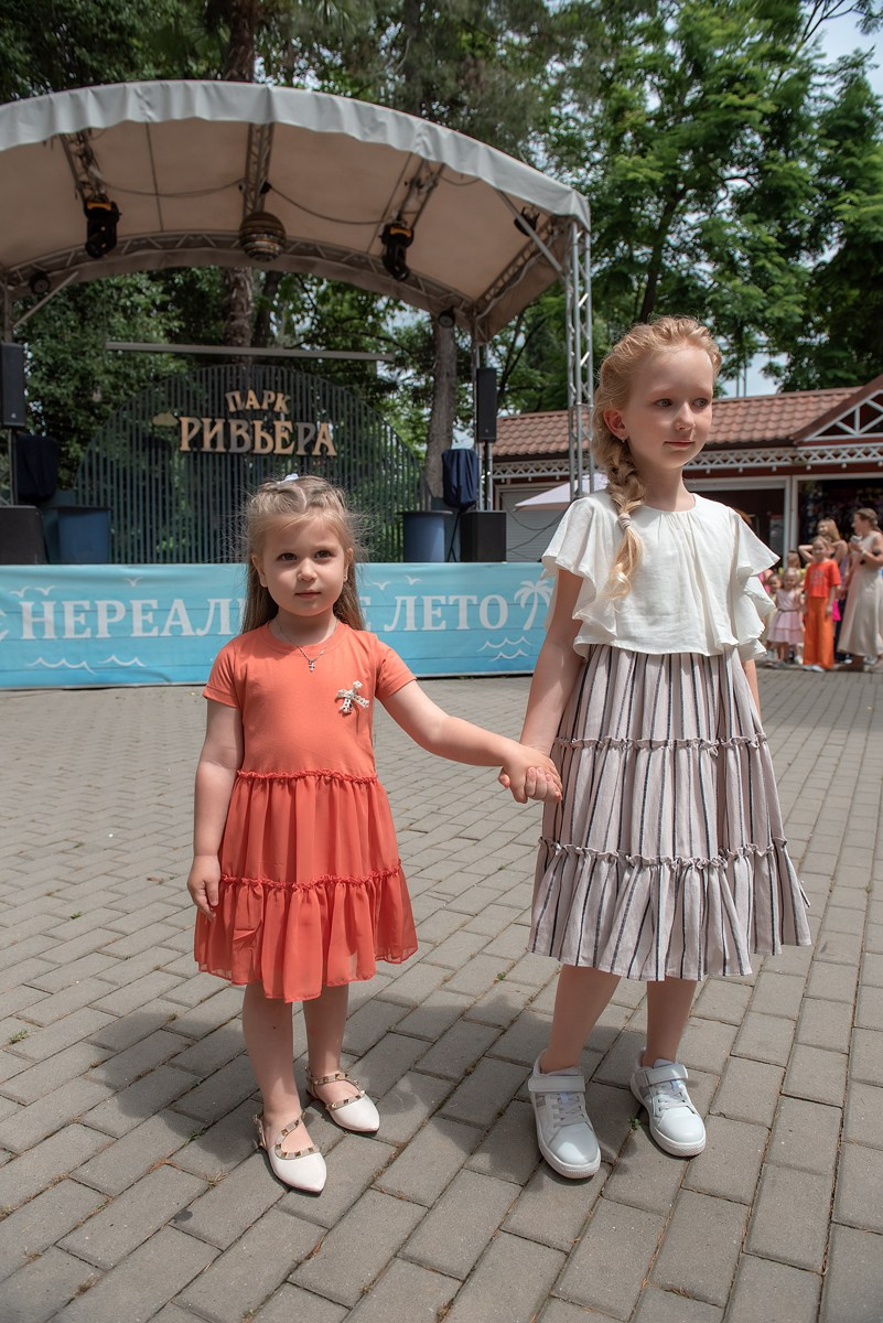 Парк Ривьера дефиле HAPPYkids. Семейный и коммерческий фотограф в Сочи Александр Бодунов