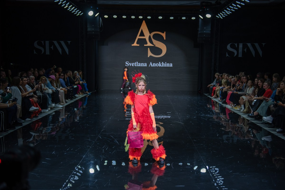 SochiFashionWeek2024 дизайнер Анохина Светлана. Семейный и коммерческий фотограф в Сочи Александр Бодунов