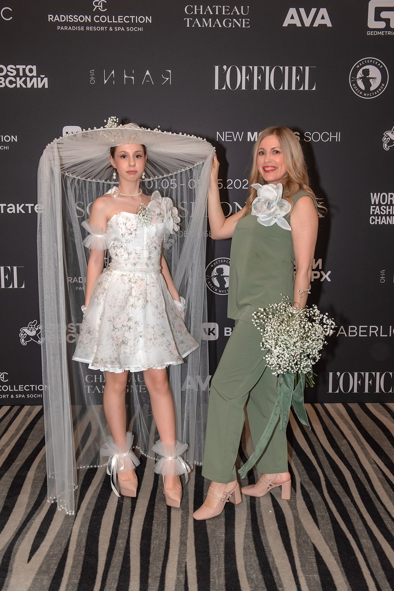 SochiFashionWeek2024 дизайнер Анохина. Семейный и коммерческий фотограф в Сочи Александр Бодунов