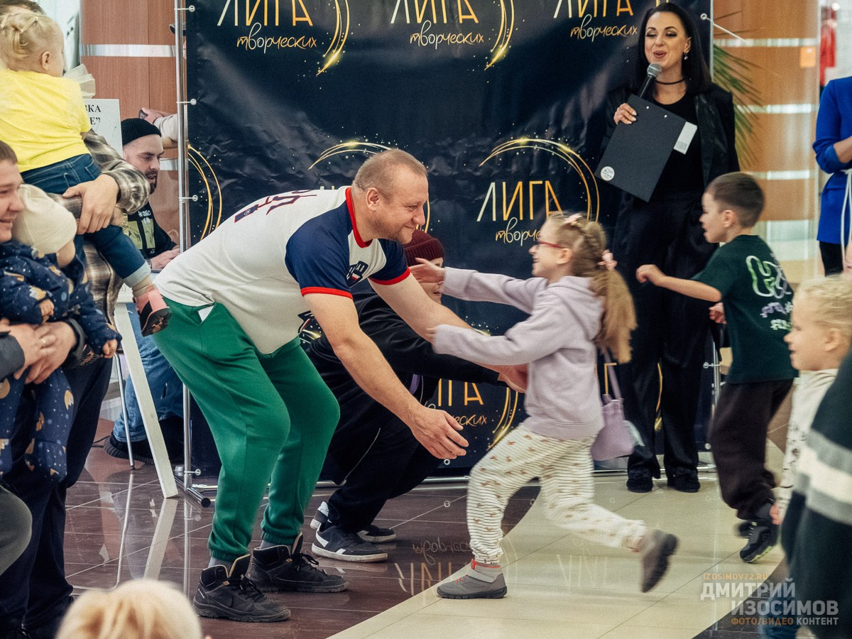 Открытие фотовыставки «Папа в кадре»