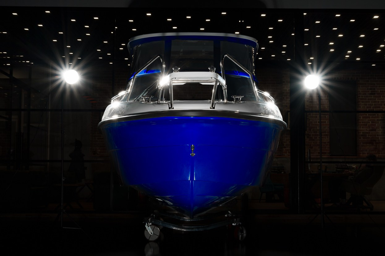 Катер Enigma 590HT. Фотограф в Москве Денис Курашев