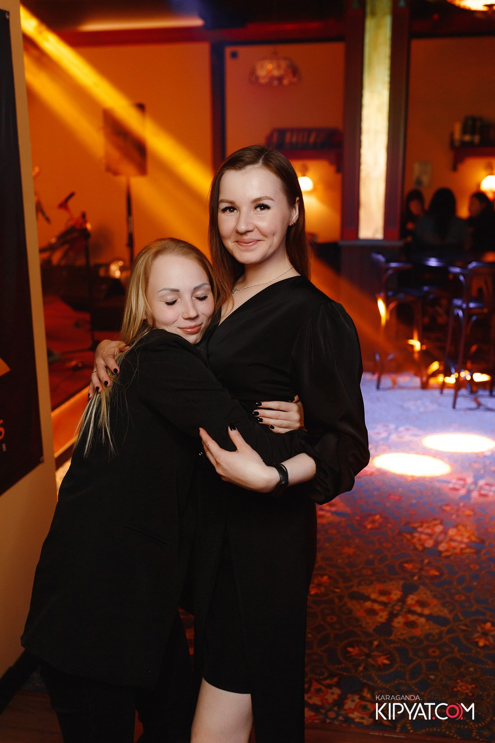 Harat's Irish Pub. Кипятком Караганда