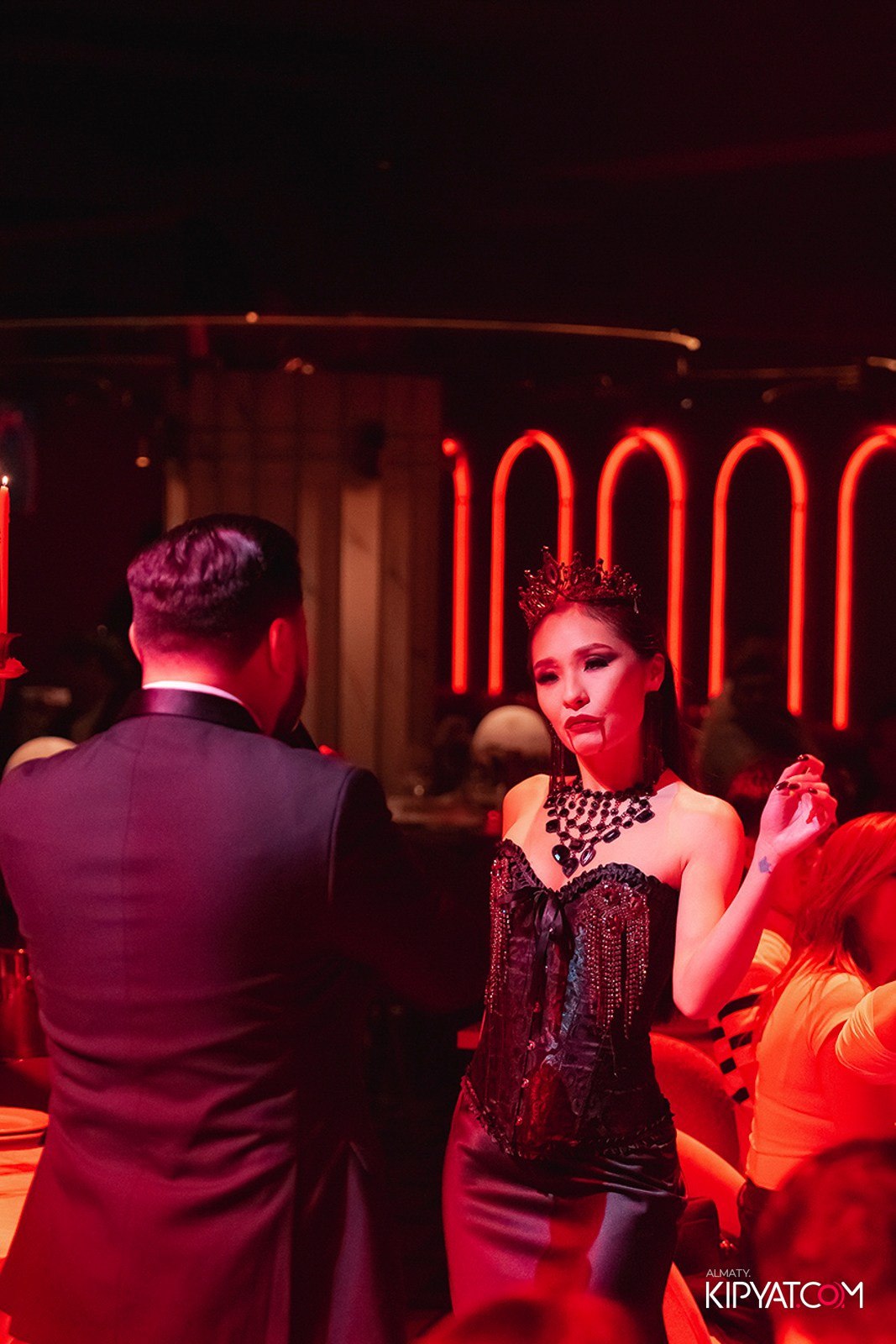 QUEEN. КИПЯТКОМ АЛМАТЫ!