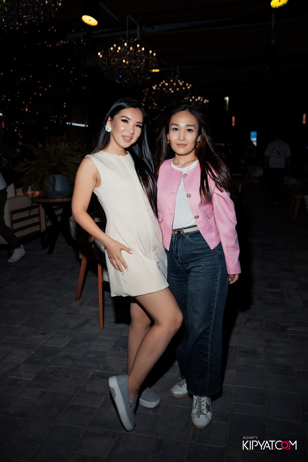 FRIENDS BAR & TERRACE. КИПЯТКОМ АЛМАТЫ!