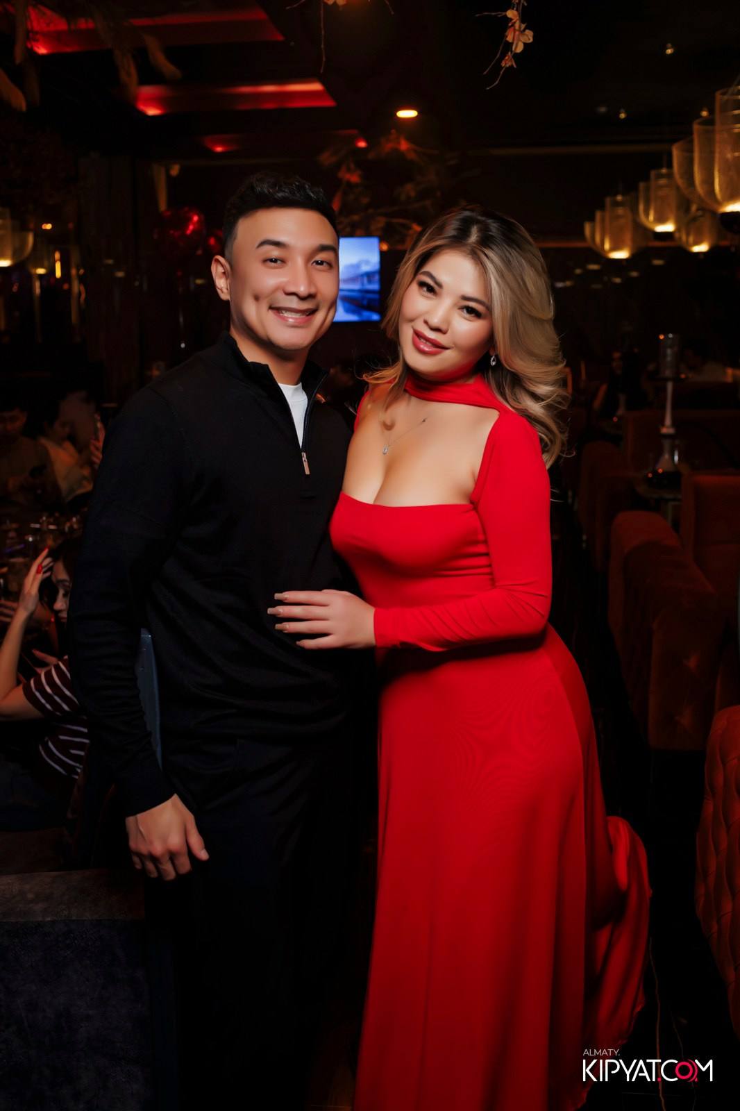 БАР ПАНАЕХАЛИ НА ДОСТЫК. КИПЯТКОМ АЛМАТЫ! Фотосъемка мероприятий в Алматы