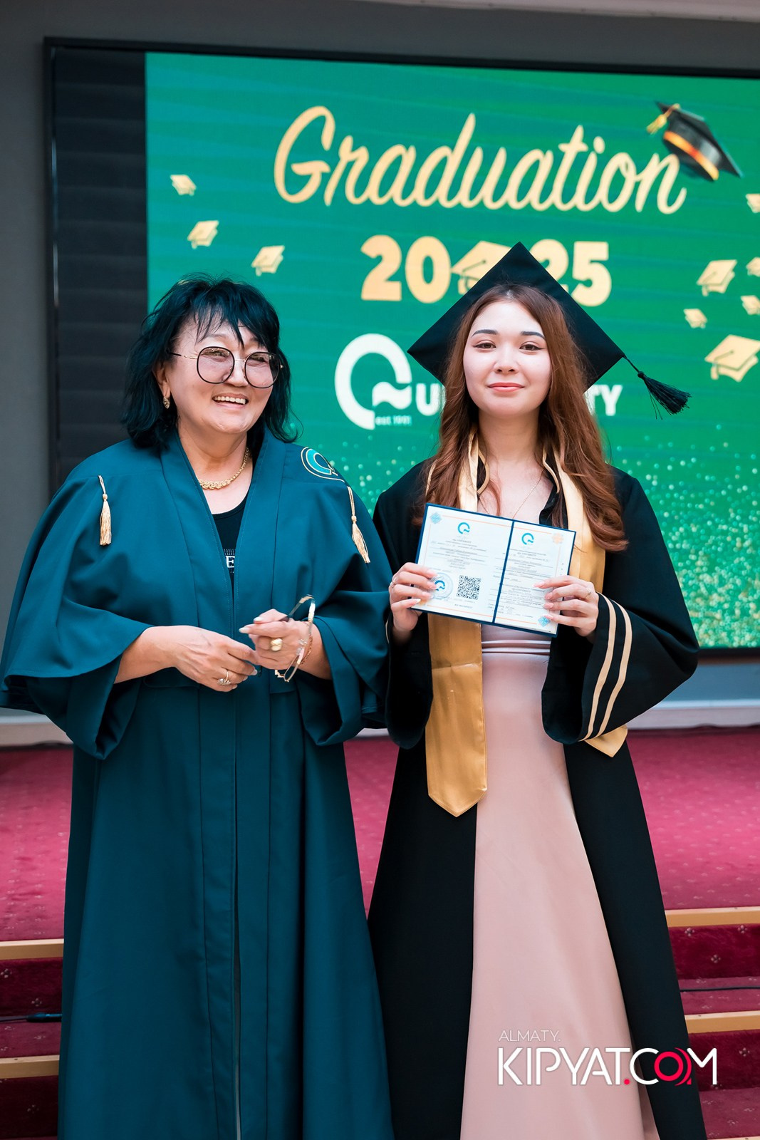 GRADUATION 2025 Q UNIVERSITY. КИПЯТКОМ АЛМАТЫ!