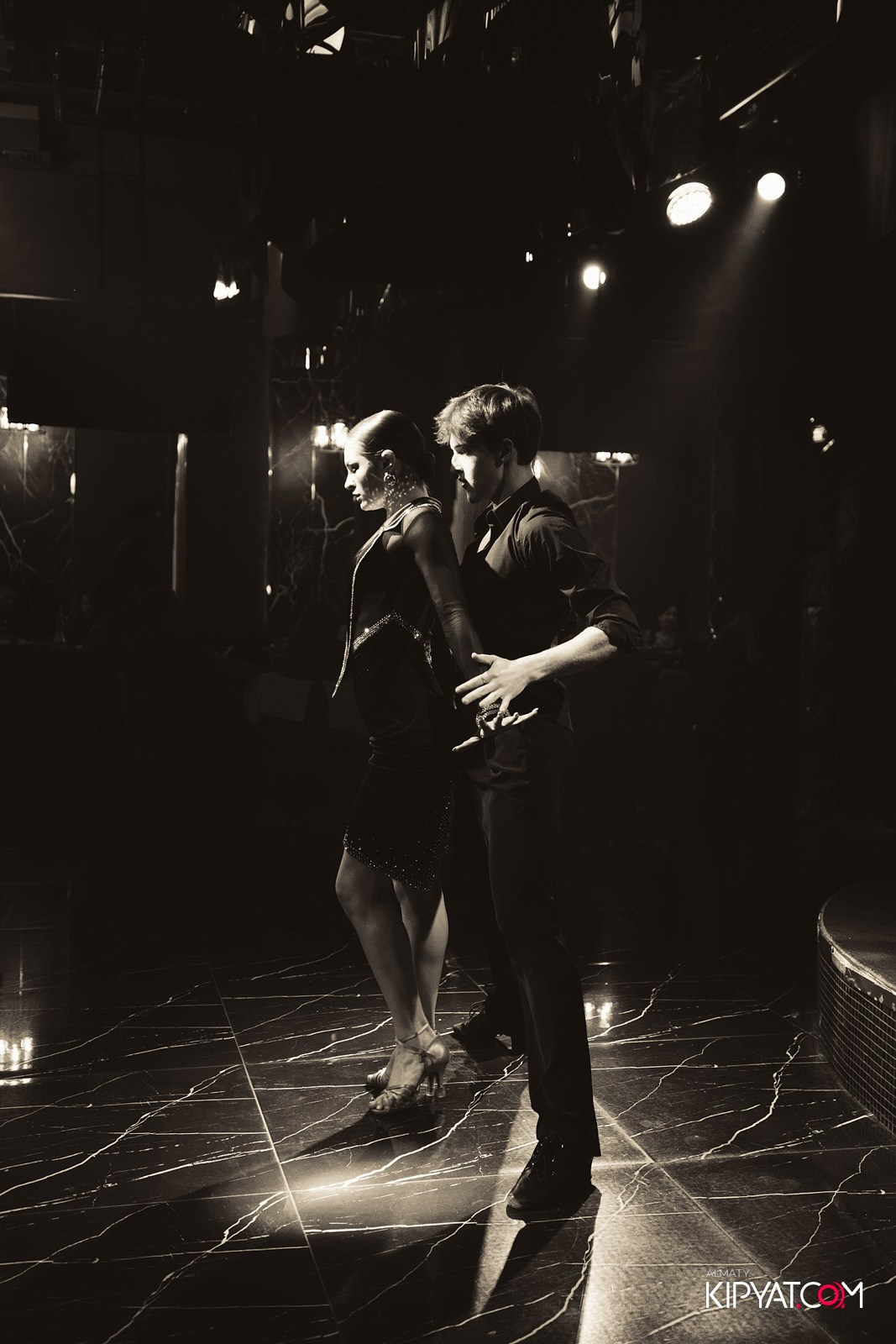 MOOD KARAOKE & TERRACE. КИПЯТКОМ АЛМАТЫ!