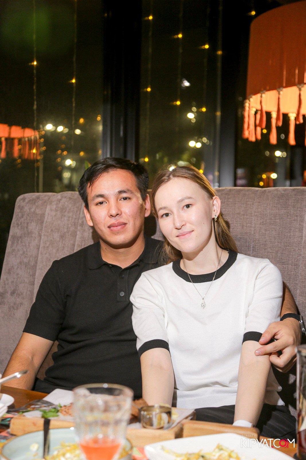 LIFE GRILL CAFE. КИПЯТКОМ АЛМАТЫ!