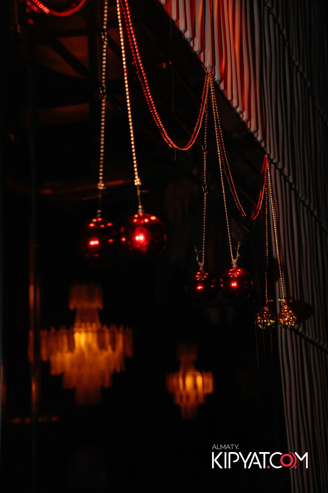 БАР ПАНАЕХАЛИ НА ТОЛЕ БИ. КИПЯТКОМ АЛМАТЫ!