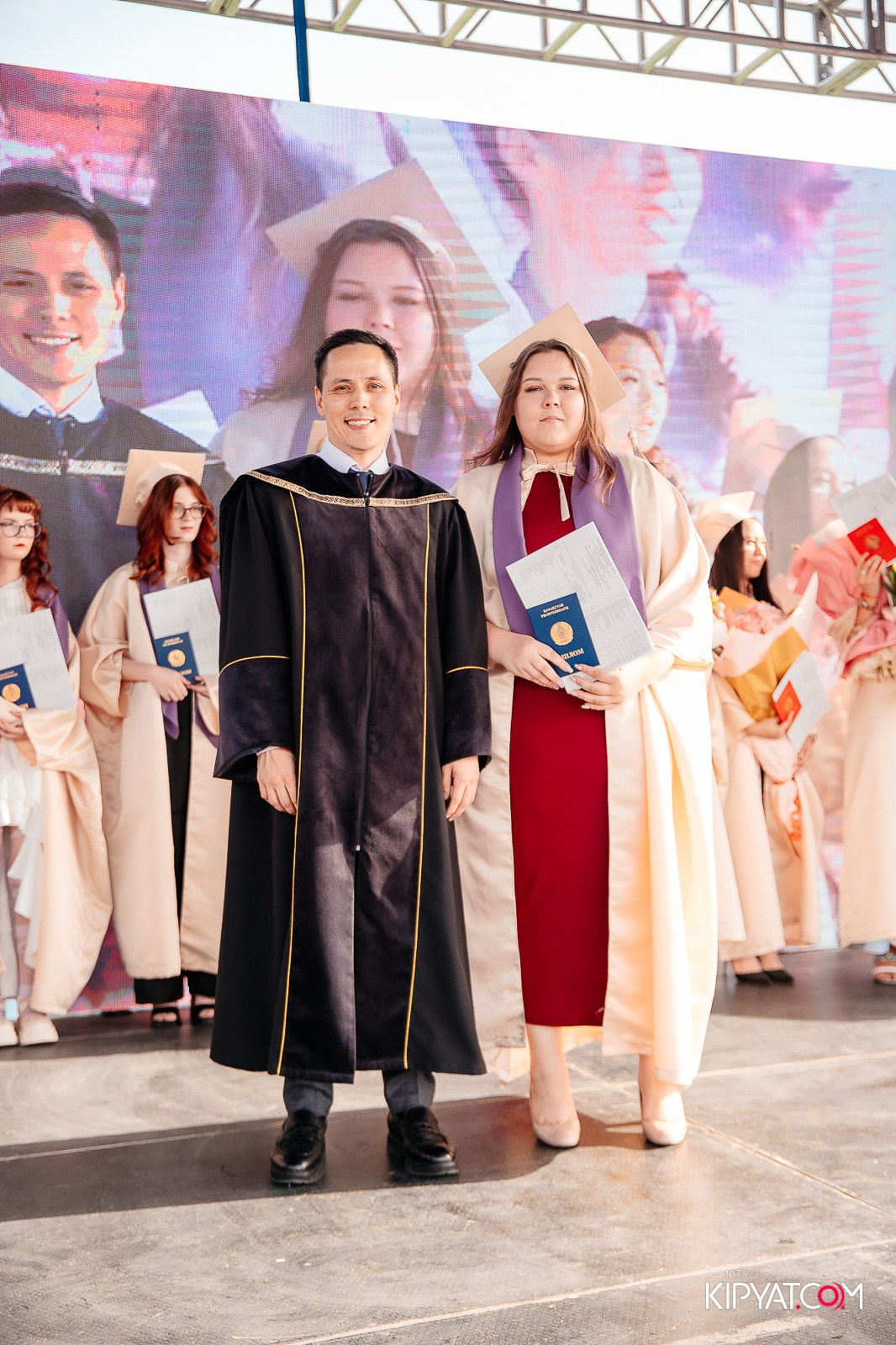 ВРУЧЕНИЕ ДИПЛОМОВ — НАРХОЗ КОЛЛЕДЖ. Part 3. КИПЯТКОМ АЛМАТЫ!