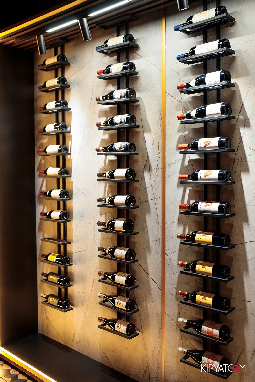 ZIYAFET STEAK HOUSE. КИПЯТКОМ АЛМАТЫ!