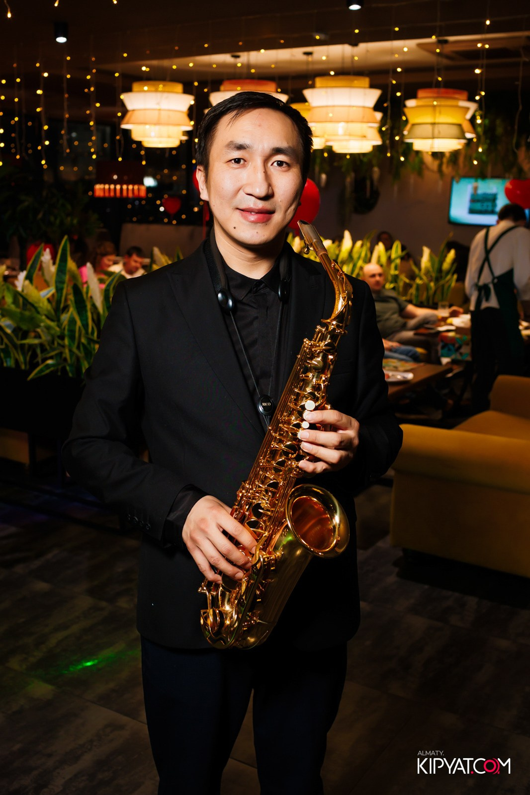 LIFE GRILL CAFE. КИПЯТКОМ АЛМАТЫ!