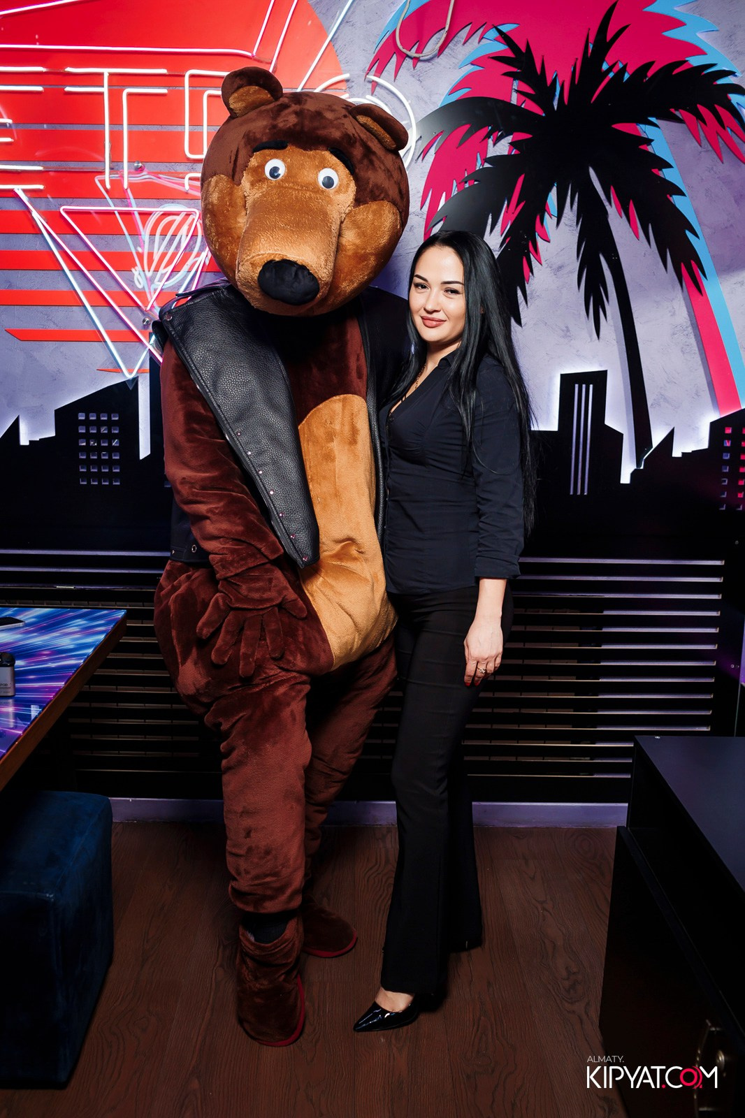 УХО И МЕДВЕДЬ НА ГАГАРИНА. КИПЯТКОМ АЛМАТЫ! Фотосъемка мероприятий в Алматы