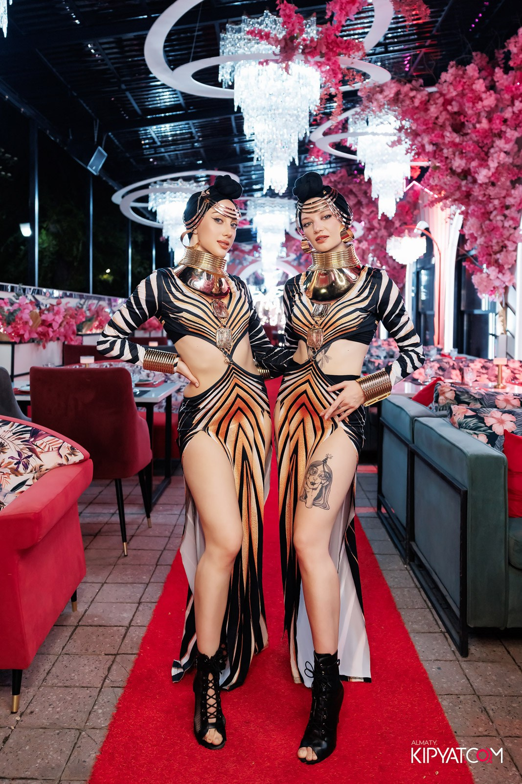 ЗАЯ, НА БИС. КИПЯТКОМ АЛМАТЫ!