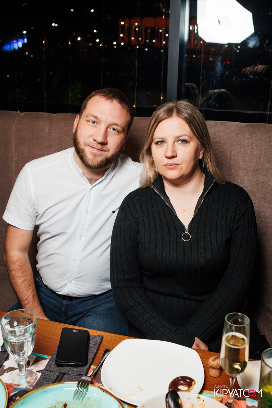 LIFE GRILL CAFE. КИПЯТКОМ АЛМАТЫ!