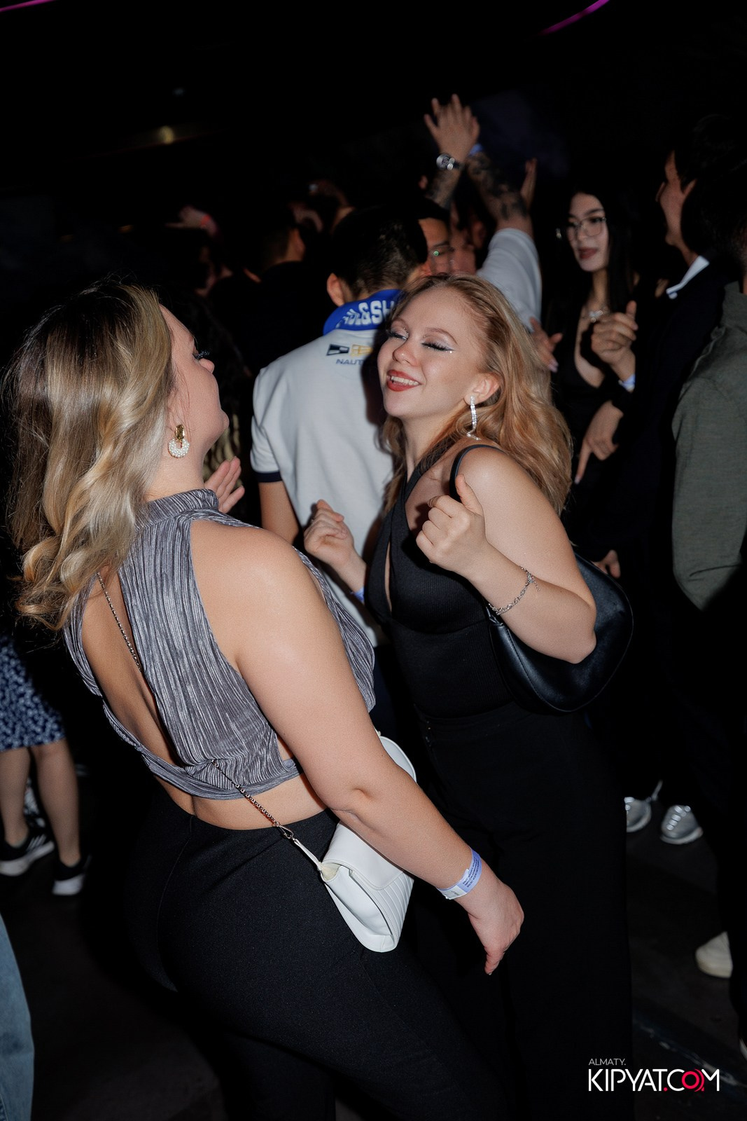 EVENT BAR. КИПЯТКОМ АЛМАТЫ!