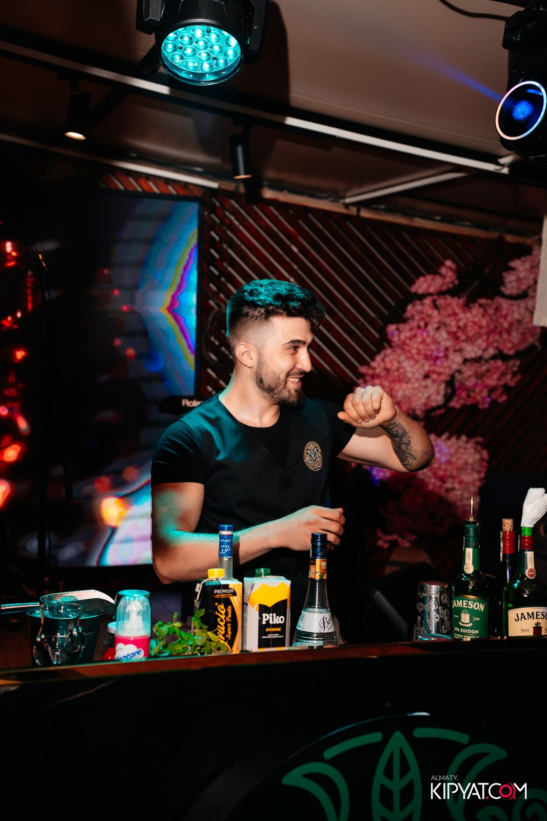 ОТКРЫТИЕ ЛЕТНЕЙ ТЕРРАСЫ В МЯТА PLATINUM НА АБАЯ. КИПЯТКОМ АЛМАТЫ! Фотосъемка мероприятий в Алматы