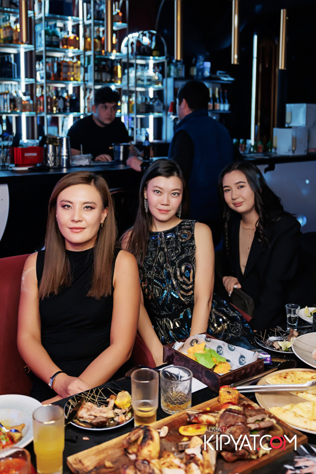 ЗАЯ, НА БИС. КИПЯТКОМ АЛМАТЫ!