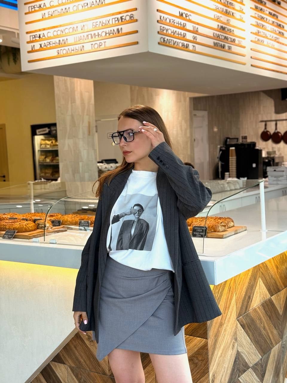 Екатерина О Размер М, Рост 167, Параметры 90/65/97. LUNAPRO Дом стильных, сборных и индивидуальных съемок для брендов