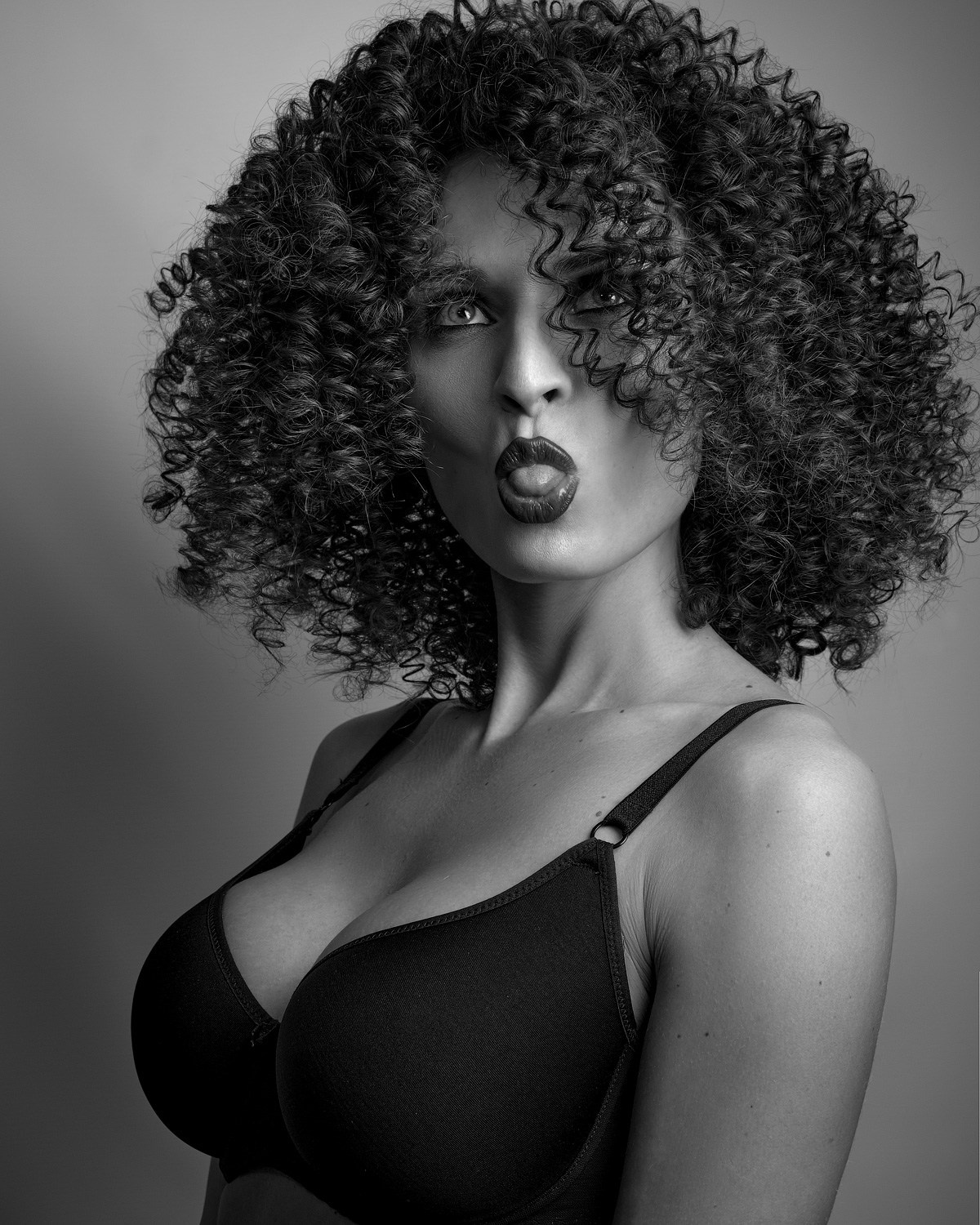 Серафима. Профессиональный фотограф Игорь Парфенов, Новосибирск, Москва, реклама, каталоги, контент, портрет, видео, будуар