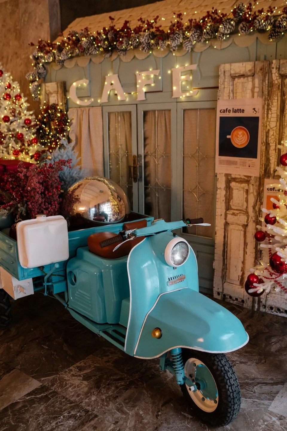 Новогодние декорации 2025-2026. Свадебный фотограф Ярославль Ирина Волоцкая